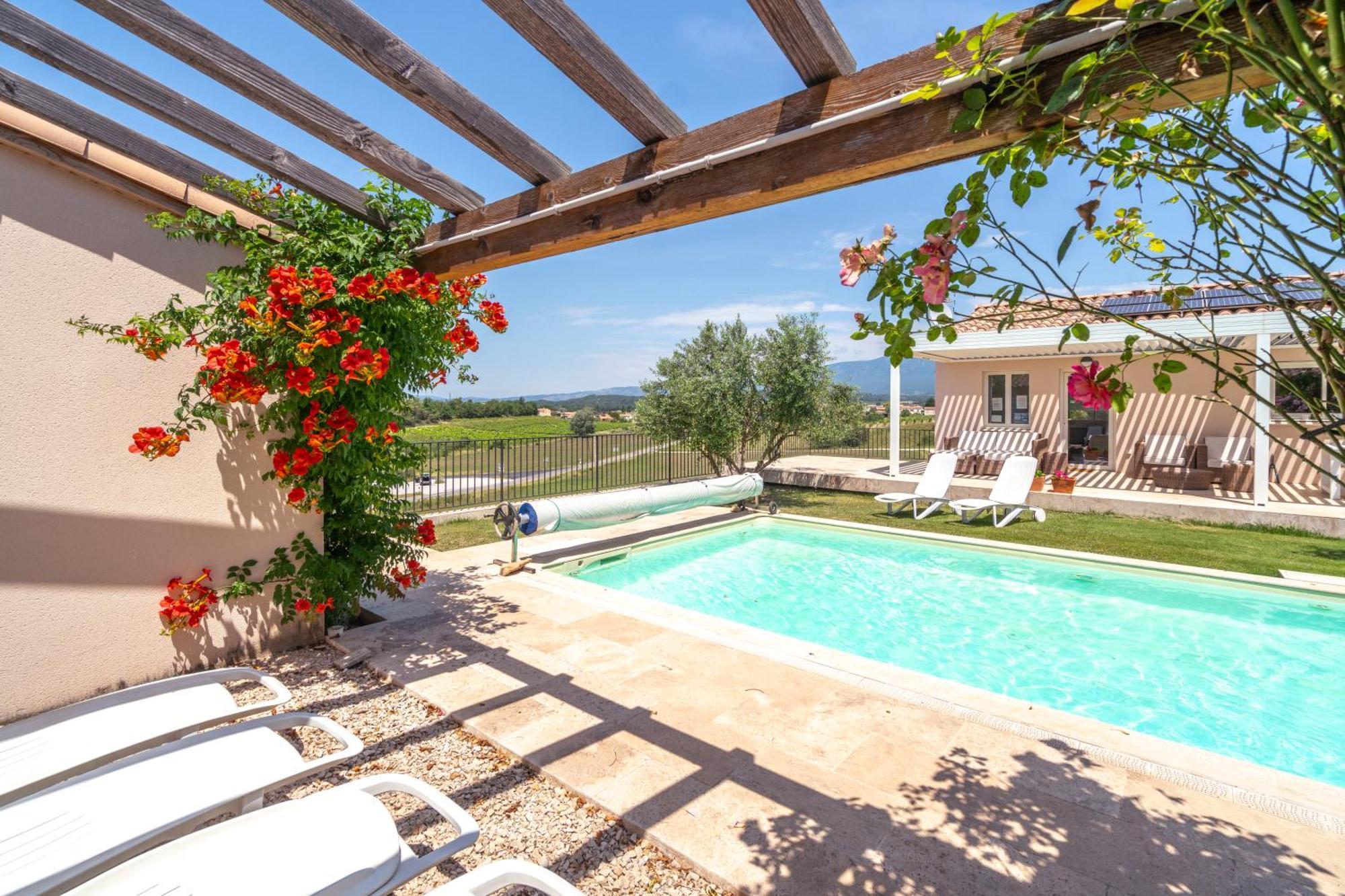 Les Terrasses De Cascavelle Villa Blauvac Exterior photo